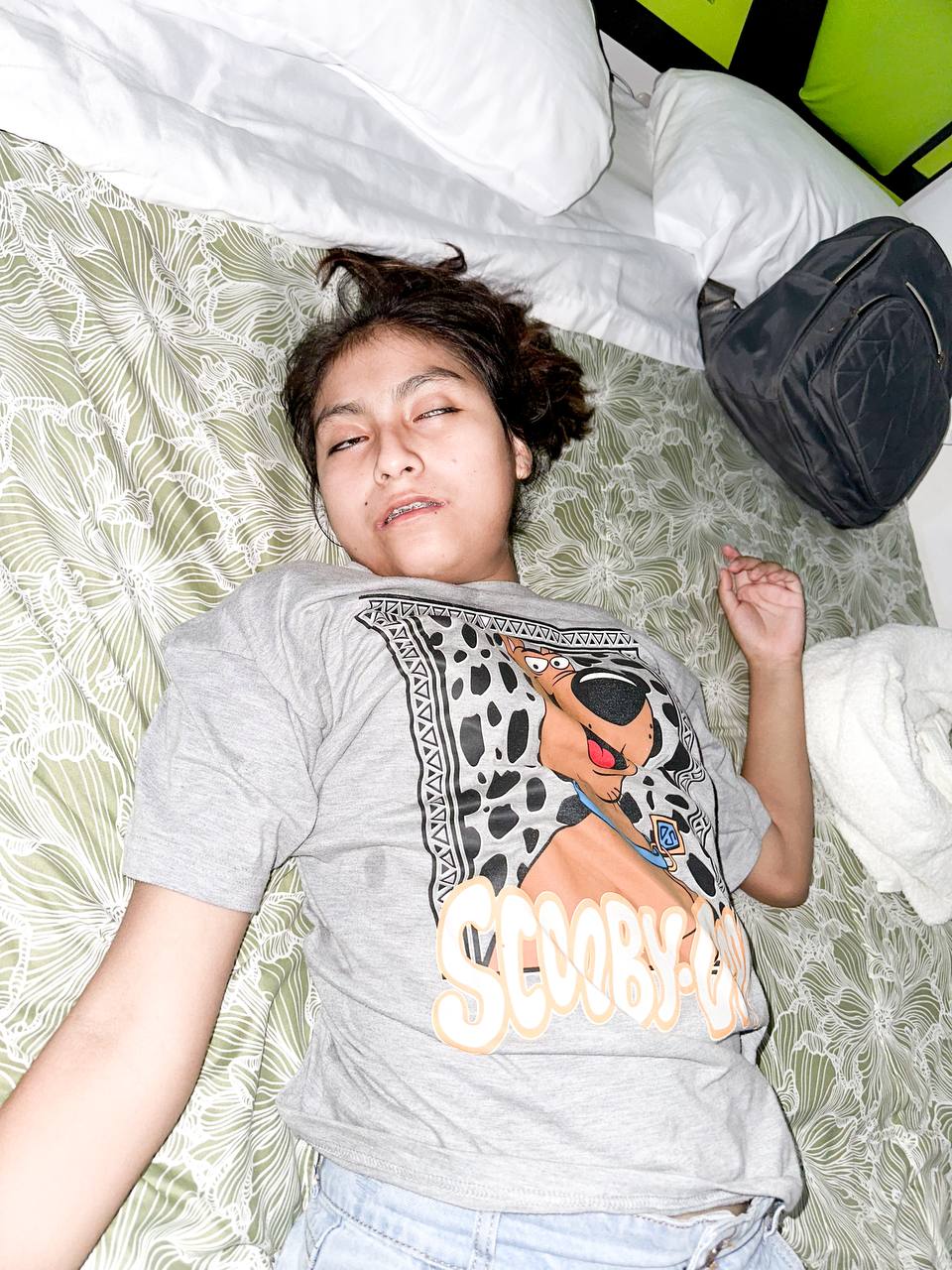 sleepy rape Nerdy girl with braces - Image 6